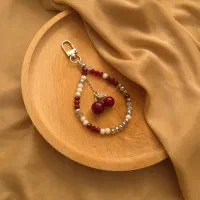 آویز گیلاسی