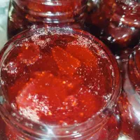 پخت انواع مربا و شیرعسلی خانگی