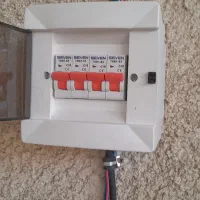 خدمات  برقکاری و عیب یابی