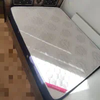 تخت و تشک دونفره تمیز