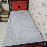 تخت یه نفره بدون تشک همراه با کفی چوبی