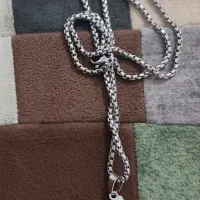 پلاک و زنجیر حضرت علی