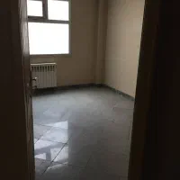 ۲خواب ۸۵متری فول فلکه اول بر اصلی گلبرگ رشید|اجارهٔ دفتر کار، اتاق اداری، مطب|تهران, تهران پارس|دیوار