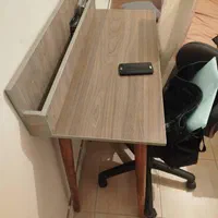 میز تحریر و صندلی چرخدار
