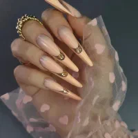 آموزش حرفه ای کاشت ناخن فقط ۱۰ میلیون تومان