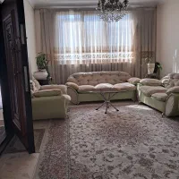 دو واحد مجزا در یک ساختمان
