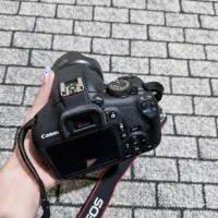 دوربین کانن 2000d|دوربین عکاسی و فیلم‌برداری|همدان, |دیوار