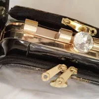 ۳ عدد کیف و مجسمه|کیف، کفش، کمربند|چابهار, |دیوار