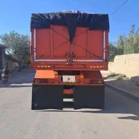 تریلی زیر بنز