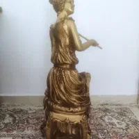 میز دکوری مجسمه ویولن‌زن طلایی|صنایع دستی و سایر لوازم تزئینی|تبریز, |دیوار
