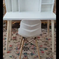 میز تحریر در مدلهای مختلف (آک)