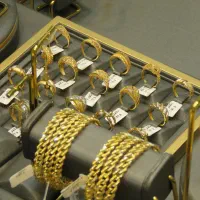 گالری طلای قادری|جواهرات|اصفهان, شیخ طوسی|دیوار