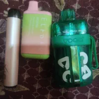 سه تا ویپ یکیش فکر کنم یه بار مصرفه با یه کله