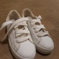 کتونی سفید زنانه سایز 37 کارکرده سالم