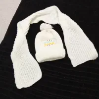 البسه شال و کلاه در حد نو