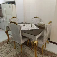 میز نهارخوری چهار نفره