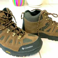 کفش کلومبوس اوجینال وارداتی سایز 44 و 43