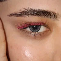 اکستنشن مژه کاشت مژه و لیفت ابرو لیفت و لمینت مژه