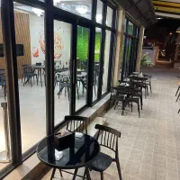 نظافتچی برای فست فود داژو