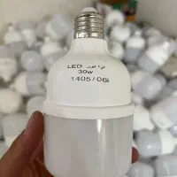 لامپ ۳۰ وات