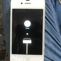 ایفون 4 و 4s بدون ریجستر|موبایل|اسلام‌شهر, |دیوار