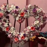تاج گل افتتاحیه