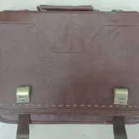 کیف دانشجویی|کیف، کفش، کمربند|قم, بنیاد|دیوار