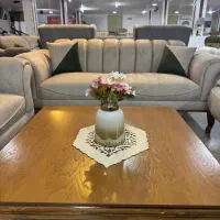 نیازمند فروشنده خانم