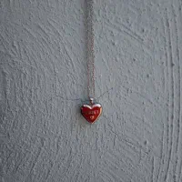 گردنبند لاکتی