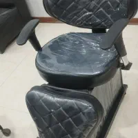 صندلی آرایشگاه باویترین