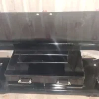 میز شیشه ای تلوزیون