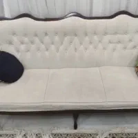 مبل ۷ نفره اتریشی رنگ کرم روشن(بژ متمایل استخوانی)