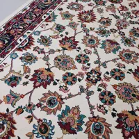 فرش ۵۰۰شانه درابعادمختلف رنگ کرم طرح افشان