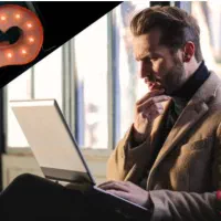 منشی مدیر عامل خانم و کارمند اداری و مشاغل دیگر