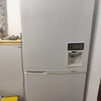 یخچال و فریزر اسنوا بزرگ در حد نو