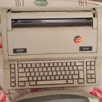 مقداری چاپگر و ماشین تایپ