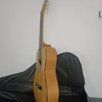 گیتار کلاسیک Unique|گیتار، بیس، امپلیفایر|قدس, شهرقدس|دیوار