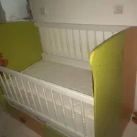 تخت کودک کاملا سالم همراه تشک|تخت و صندلی بچه|تهران, آذربایجان|دیوار