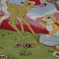 فرش اتاق کودک کاملا سالم وتمیز