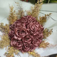 انواع گلهای مصنوعی با قیمت مناسب