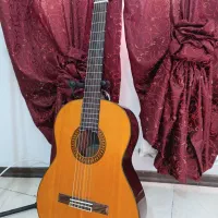 گیتار یاماها c80 سری قدیمی