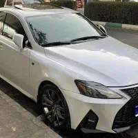 لکسوس IS300
