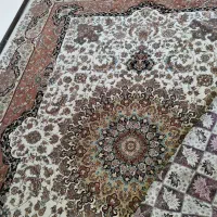 فرش ماشینی دستباف گونه ۷۰۰ شانه ۹ متری