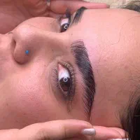 لیفت ولمینت مژه و ابرو فقط 690