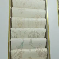 نصب کاغذ دیواری پوستر و نقاشی