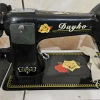 چرخ خیاطی دستی قدیمی