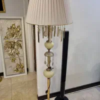 اباژور ایستاده