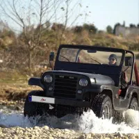 اجاره خودروی جیپ کروک