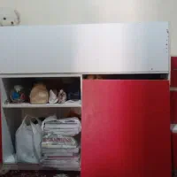 تخت نوجوان