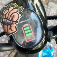 موتور برقی|موتورسیکلت|رشت, رشتیان|دیوار